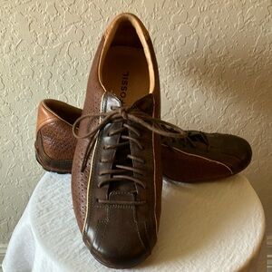 Fossil: Brown Leather Shoes- 10.5